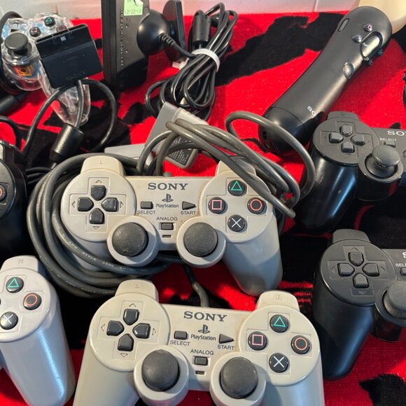 Sony Playstation Controller Lot. Untested. - Picture 3 of 12